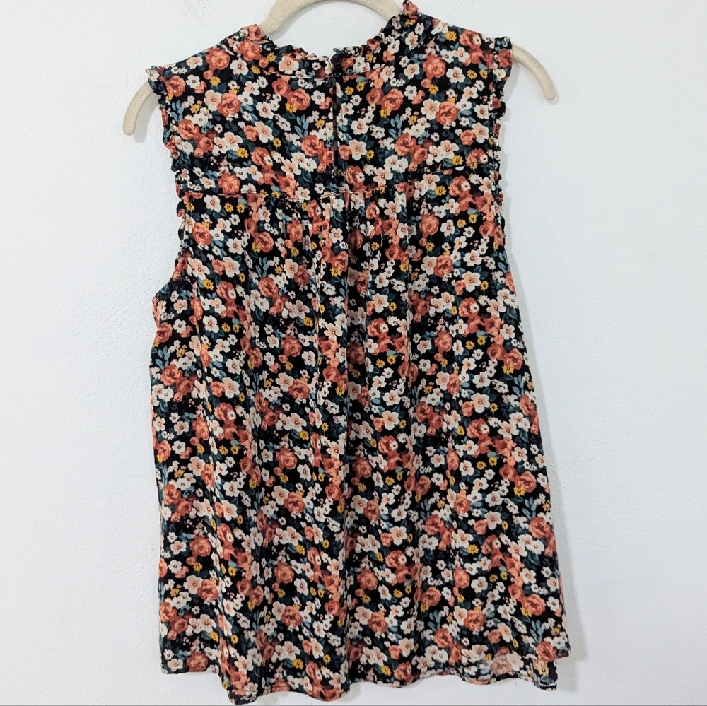 Torrid Set Of 5 Blouses and Tanks Woven Colorful Size 1 - Picture 9 of 11